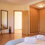 D03 - Luxury Gold Villa