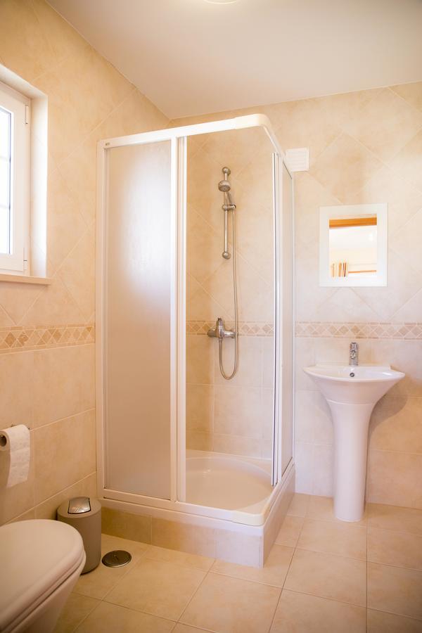 D03 - Luxury Gold Villa Lagos