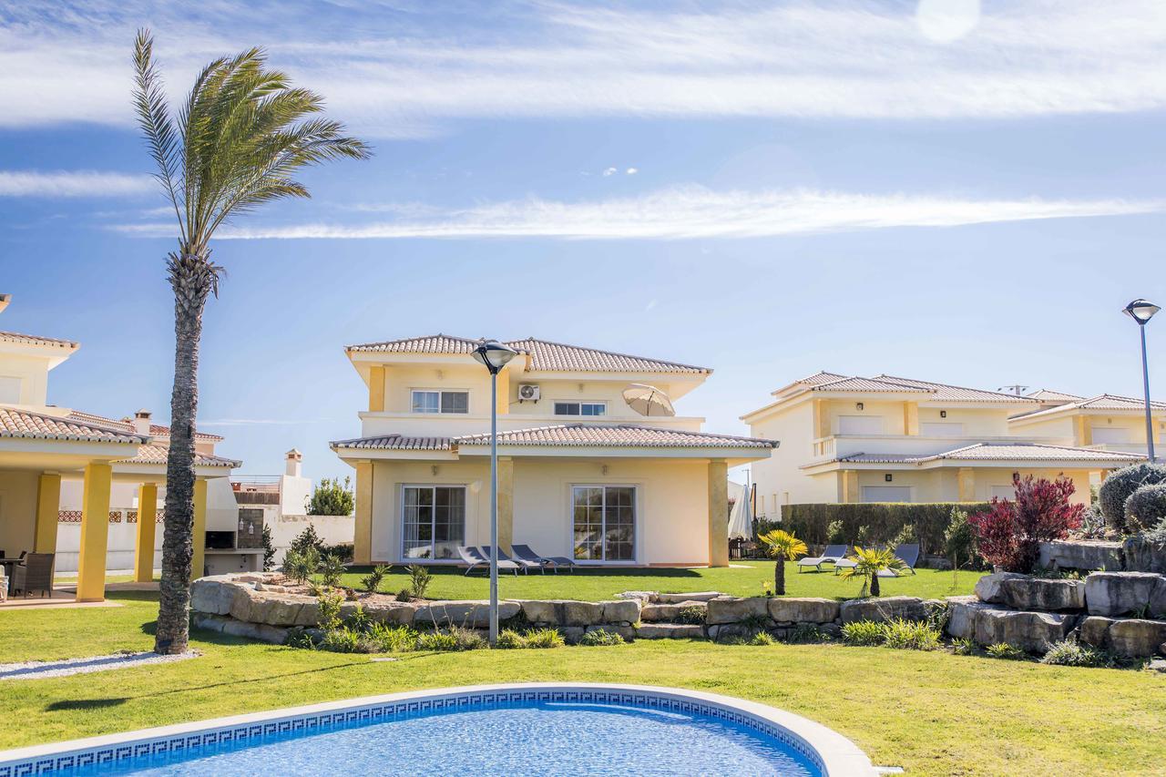 D03 - Luxury Gold Villa *
