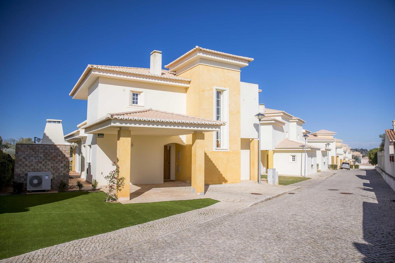 D03 - Luxury Gold Villa *